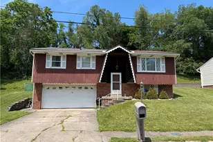 159 Valley Way, Weirton, WV 26062 - Photo 2