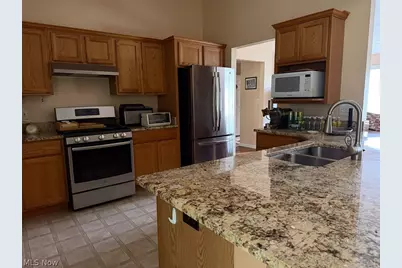 8912 Isabelle Lane, Macedonia, OH 44056 - Photo 10