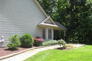 8462 Hitchcock Rd, Boardman, OH 44512 - Photo 6