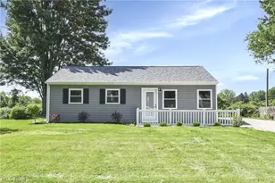 310 Melanie Ln, Milan, OH 44846 - Photo 4