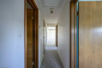 651 E Parkleigh Drive, Green Hills, OH 44131 - Photo 28