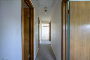 651 E Parkleigh Dr, Green Hills, OH 44131 - Photo 28