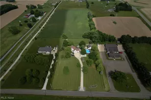 4456 Maplegrove Ave, Louisville, OH 44641 - Photo 2