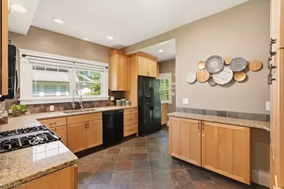 20675 Almar Drive, Huber Heights, OH 44122 - Photo 4