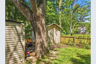 20675 Almar Drive, Huber Heights, OH 44122 - Photo 12