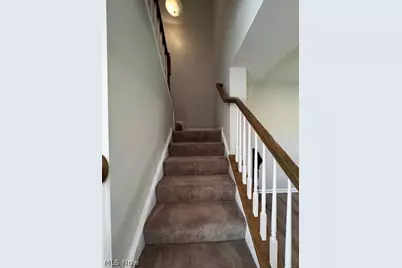 4045 N Steels Circle, Cuyahoga Falls, OH 44224 - Photo 12