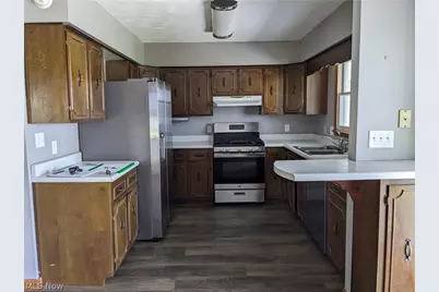 13096 Smith Road, Wellington, OH 44090 - Photo 10