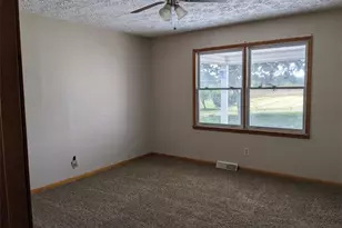 13096 Smith Rd, Wellington, OH 44090 - Photo 14