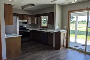 13096 Smith Rd, Wellington, OH 44090 - Photo 8