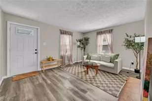 1068 Austin Ave, Akron, OH 44306 - Photo 4
