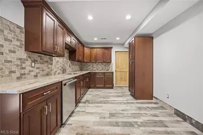 11565 Robin Wood Lane, Chagrin Falls, OH 44023 - Photo 36
