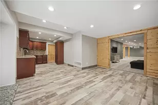 11565 Robin Wood Ln, Chagrin Falls, OH 44023 - Photo 36