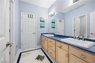 11565 Robin Wood Ln, Chagrin Falls, OH 44023 - Photo 24