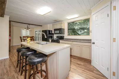 128 E Central Ave, Ravenna, OH 44266 - Photo 4