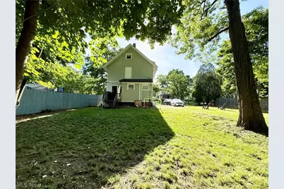 869 Berwin Street, Akron, OH 44310 - Photo 4