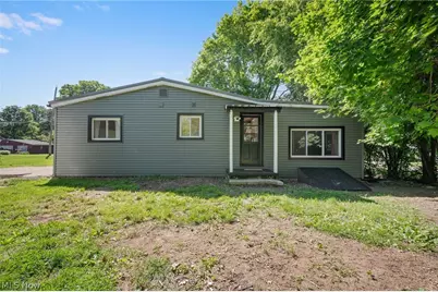 815 E Cassell Avenue, Barberton, OH 44203 - Photo 30