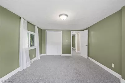 815 E Cassell Avenue, Barberton, OH 44203 - Photo 26