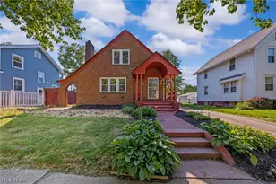 650 S Sunset View Dr, Akron, OH 44320 - Photo 2
