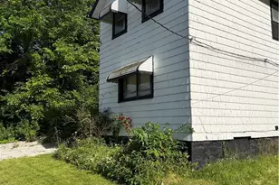 9518 Benham Ave, Loveland, OH 44105 - Photo 2