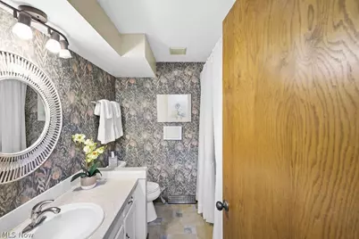 2438 Lyndon Drive, Green, OH 44685 - Photo 26