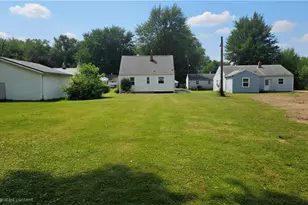 1328 Myrtle Ave, Ashtabula, OH 44004 - Photo 4