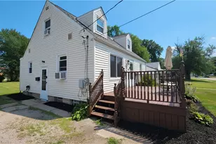 1328 Myrtle Ave, Ashtabula, OH 44004 - Photo 2