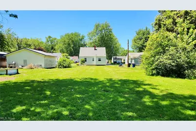 1328 Myrtle Avenue, Ashtabula, OH 44004 - Photo 2