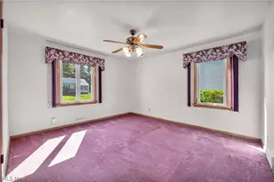 2218 Larchmont Dr, Wickliffe, OH 44092 - Photo 14