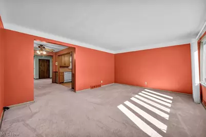 2218 Larchmont Drive, Wickliffe, OH 44092 - Photo 4