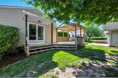 2218 Larchmont Drive, Wickliffe, OH 44092 - Photo 30