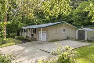 544 Homestead Dr, Williamstown, WV 26187 - Photo 4