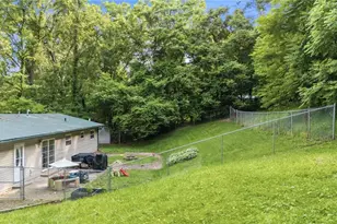 544 Homestead Dr, Williamstown, WV 26187 - Photo 8