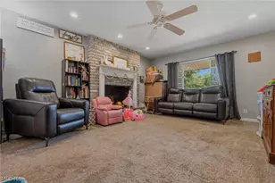 544 Homestead Dr, Williamstown, WV 26187 - Photo 12