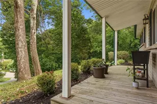 544 Homestead Dr, Williamstown, WV 26187 - Photo 10