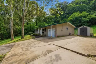 544 Homestead Dr, Williamstown, WV 26187 - Photo 30
