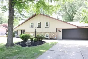 812 Blackfeet Trail, Macedonia, OH 44056 - Photo 2