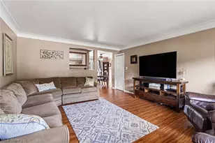 272 N Skyline Dr, Green Hills, OH 44131 - Photo 4