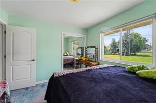 272 N Skyline Dr, Green Hills, OH 44131 - Photo 12
