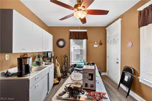 649 Prospect Ave SW, Canton, OH 44706 - Photo 10