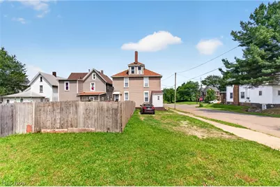 649 Prospect Avenue SW, Canton, OH 44706 - Photo 4