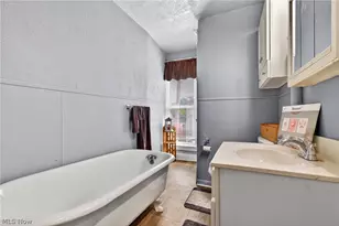 649 Prospect Ave SW, Canton, OH 44706 - Photo 16