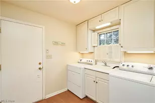 354 Tremont Rd, Akron, OH 44313 - Photo 18