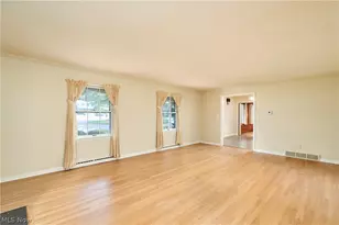 354 Tremont Rd, Akron, OH 44313 - Photo 16