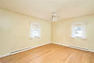 354 Tremont Rd, Akron, OH 44313 - Photo 24
