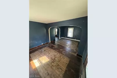 823 W 17th Street, Lorain, OH 44052 - Photo 6