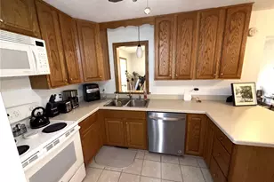 4260 Wedgewood Dr, Austintown, OH 44511 - Photo 8