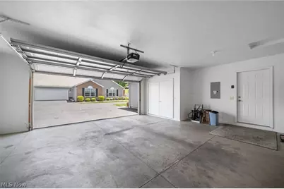 140 Woodbury Glen Street, Hartville, OH 44632 - Photo 22
