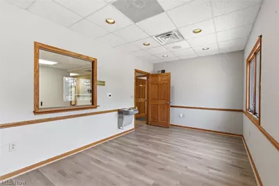 1221 S Trimble Road, Mansfield, OH 44907 - Photo 2