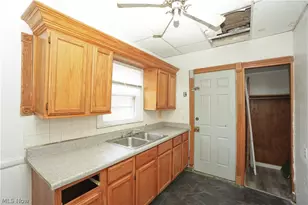 3443 Sheridan Rd, Youngstown, OH 44502 - Photo 8