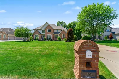 1325 Fox Den Trail, Canfield, OH 44406 - Photo 2